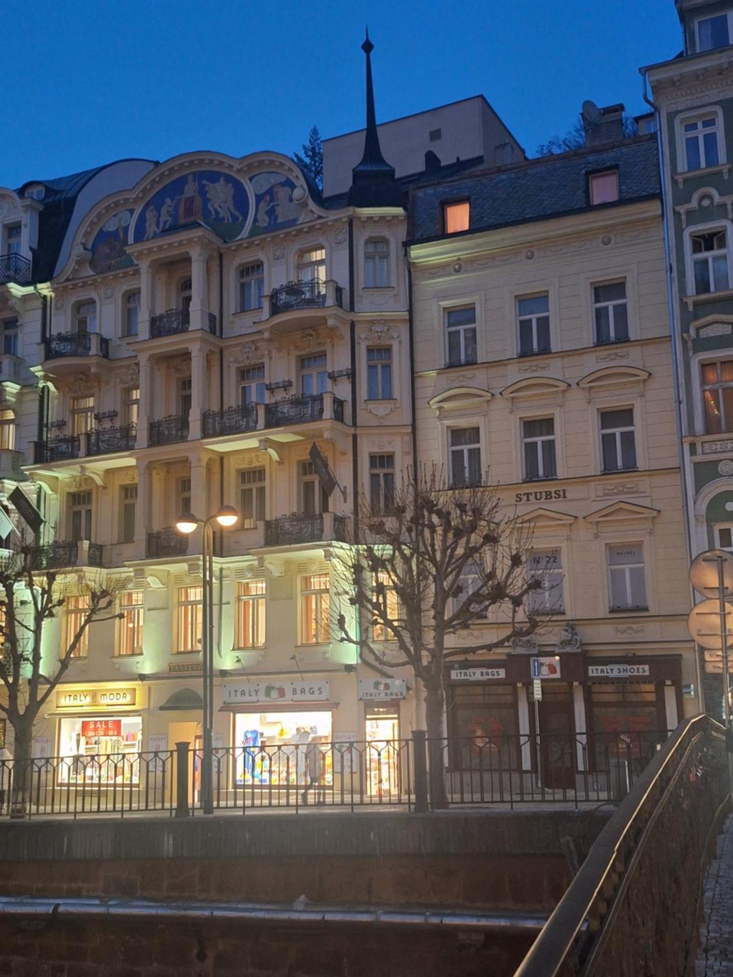 Apartments Stubsi With Colonnade View Karlovy Vary Exteriér fotografie